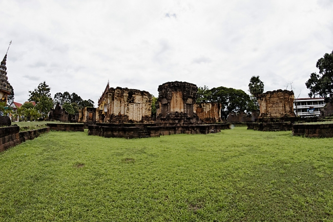 Prasat Sa Kamphaeng Yai-085
